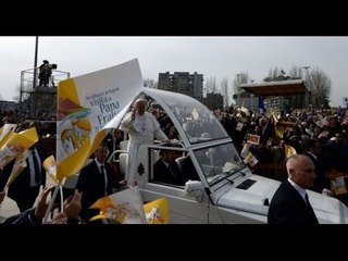 Tải video: Napoli - Papa Francesco a Scampia (21.03.15)