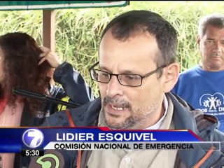 Télécharger la video: Autoridades mantienen seguridad ante actividad constante en el Turrialba