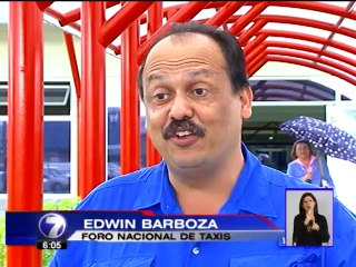 Un grupo de taxistas se alista para protestar este miércoles