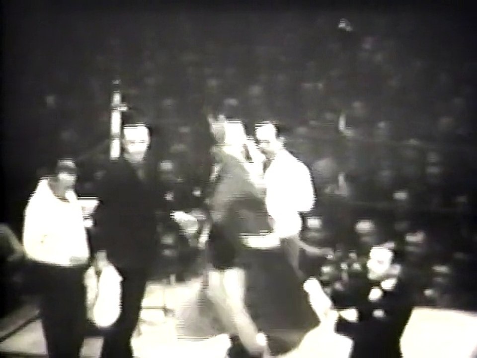 Joe Louis vs Buddy Baer II  1942-01-09