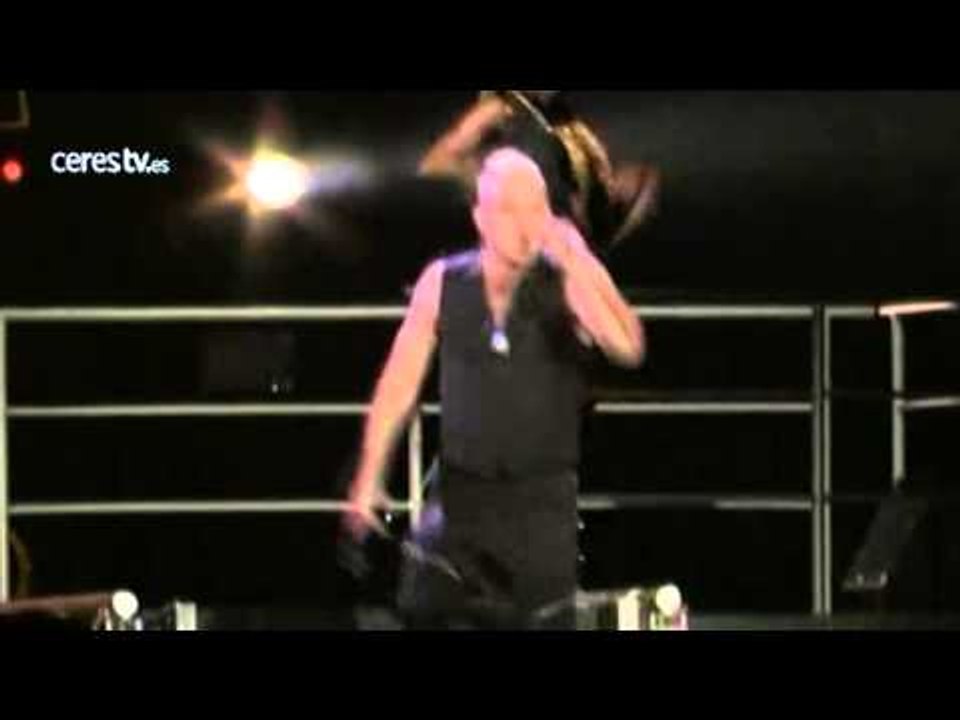 Apoteosis en Madrid: Robbie Williams revive a Freddy Mercury