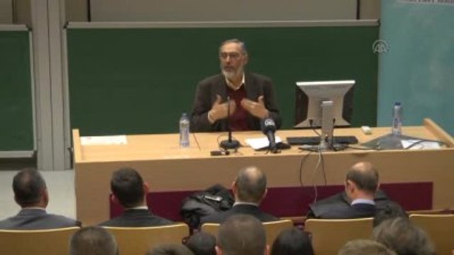 Başbakan Başdanışmanı Etyen Mahcupyan Yeni Türkiye Seminerinde Konuştu