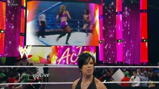 AJ Lee Besa a John Cena - Raw Latino ᴴᴰ