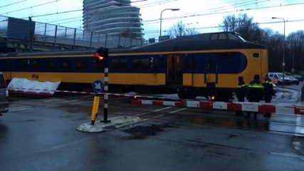 Download Video: Beelden: Treinverkeer van en naar zuidkant Groningen ligt stil - RTV Noord