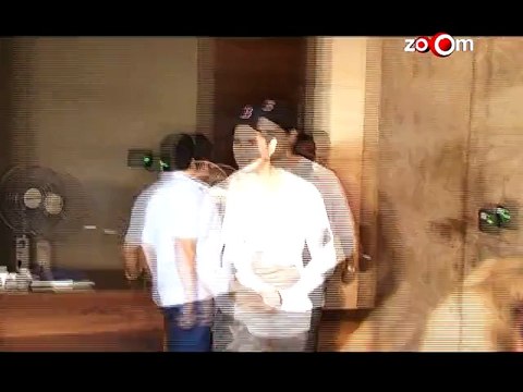 Sidharth Malhotra avoids media interaction - EXCLUSIVE