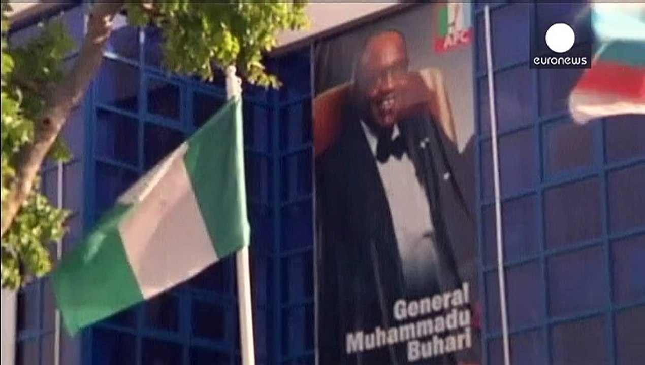 Domani elezioni in Nigeria. Jonathan e Buhari firmano un accordo per scongiurare violenze
