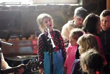 Grupa Piticot  CSS Petrosani   in Tabara Nationala de Folk  Parang 2015