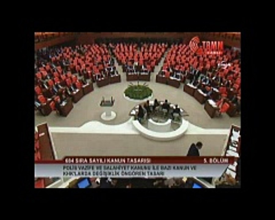 CHP'nin önergesini AK Parti grubu yanlışlıkla kabul edince tartışma çıktı