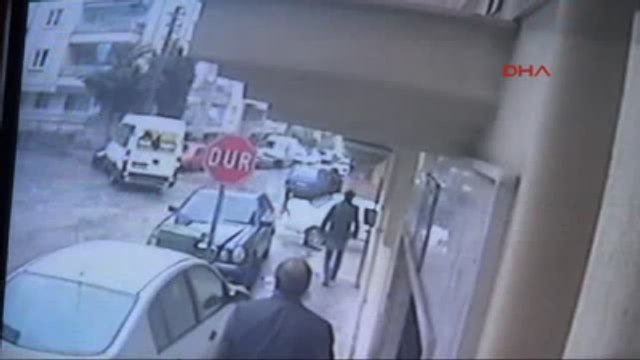 Denizli Öğrenci Servisi Kavşakta Otomobile Çarptı 9'u Öğrenci 14 Yaralı