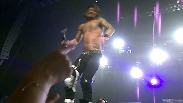 SHAKA PONK saut de Frah *Axone 26 mars 15*