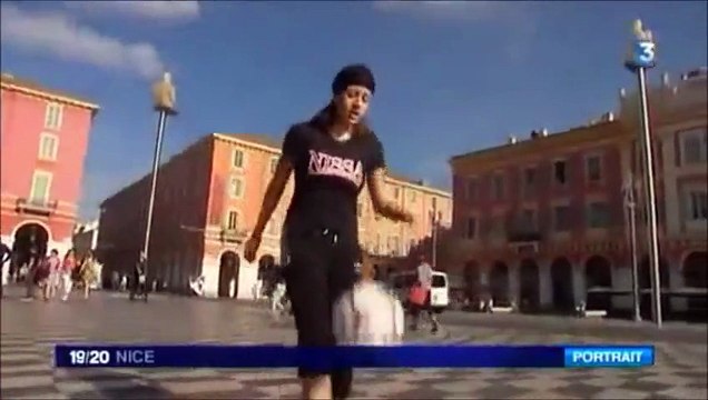 Alice Fougeray - Vice championne du monde de Freestyle Football (Reportage France 3) - freestyleworldfootball.com