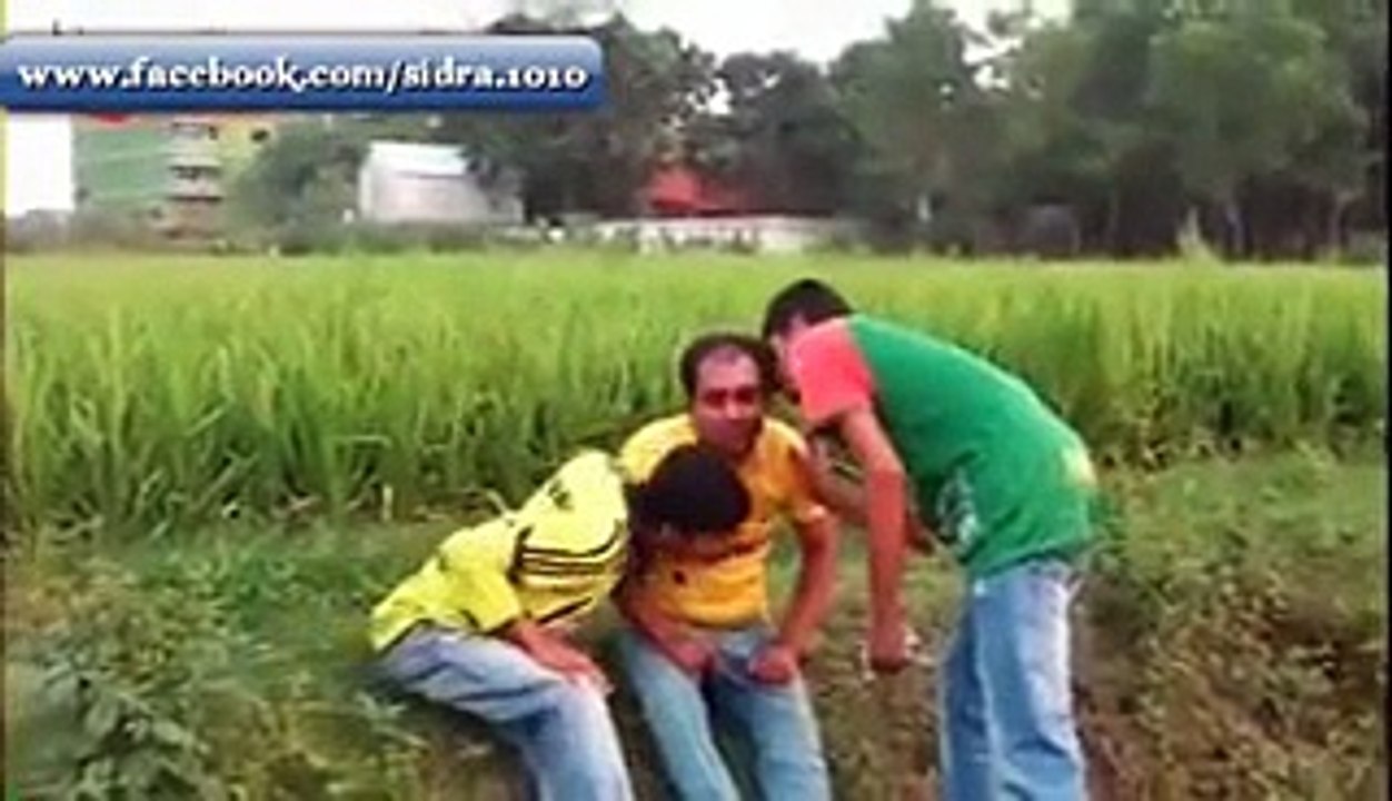 Bangalyon ny to kmal he kr dya;Bangladeshi Make MAUKA MAUKA Ad After India Defeat Against Aus And It's Hell Funny