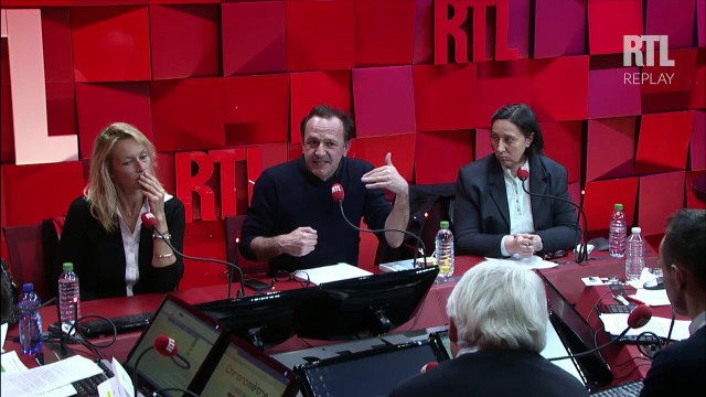 Stéphane Bern reçoit Estelle Lefébure dans A LA BONNE HEURE PARTIE 3 27 03 15