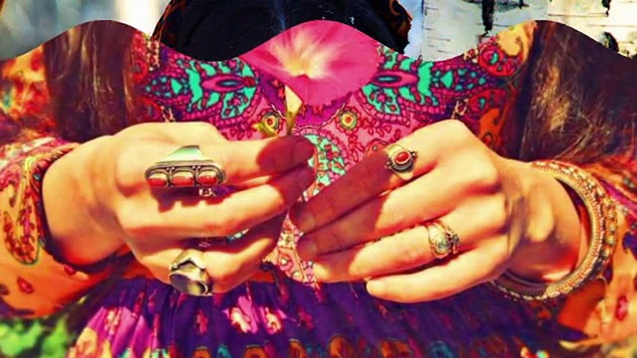 Hüseyin Turan - Evlerinde Bir İpekten Hal Var