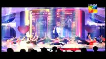 Mehwish Hayat And Ehsan Khan Dance On Humtv Awards Show