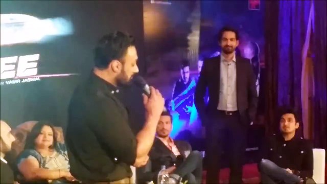 Umair Jaswal Singing Live Jee Raha Hon From Movie Jalaibee