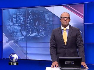 Barcelona suda para derrotar al Apoel con gol de Piqué