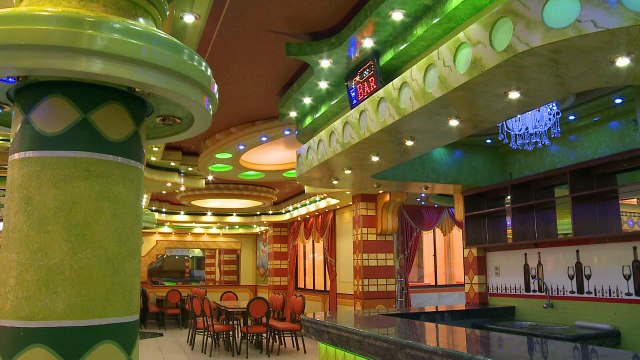 Bolivia's colourful cholets revive Andean architecture