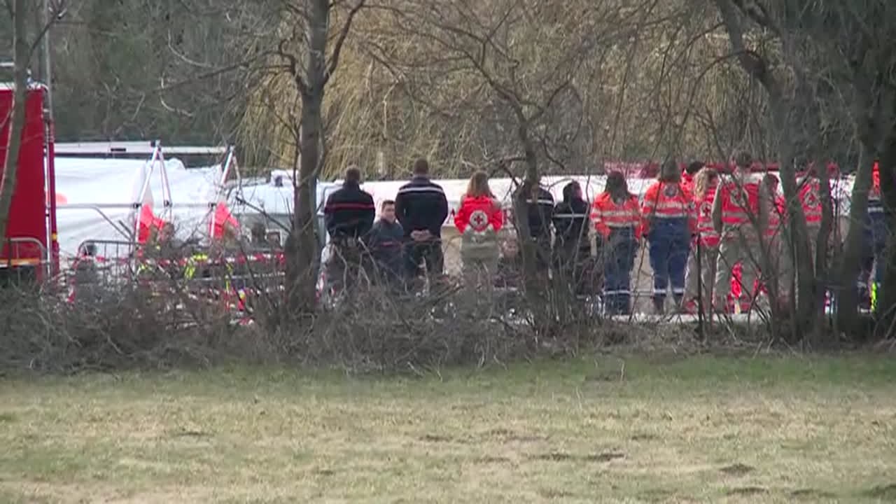 Nach Germanwings-Absturz: Bergungsarbeiten werden „extrem lange dauern“