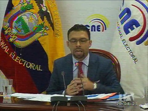 CNE devuelve pedido de consulta de 'Compromiso Ecuador'