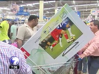 Ofertas seductoras atrapan a cientos de clientes este fin de semana