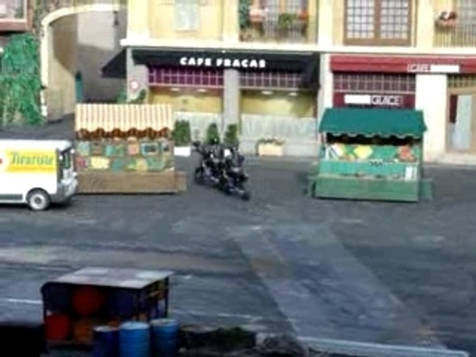 Show moto