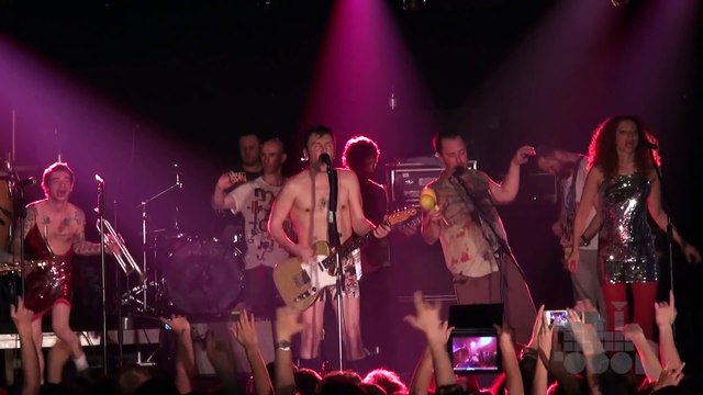 гр. ЛЕНИНГРАД-Дикий мужчина (Алматы, 2012).mp4