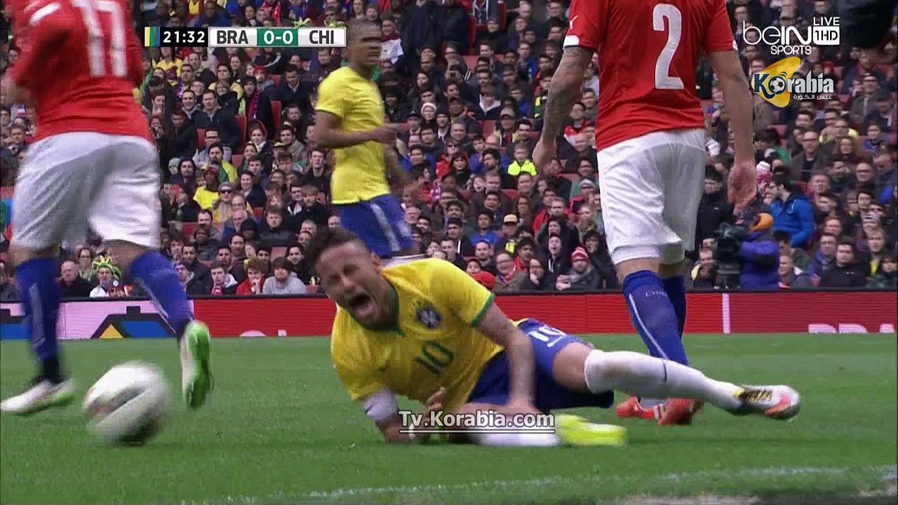 تدخل قاسي و عنيف من مدافع تشيلي على نيمار