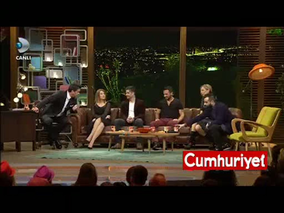 Beyaz isyan etti: Ben maymun olmuşum, gelen giden laf sokuyor