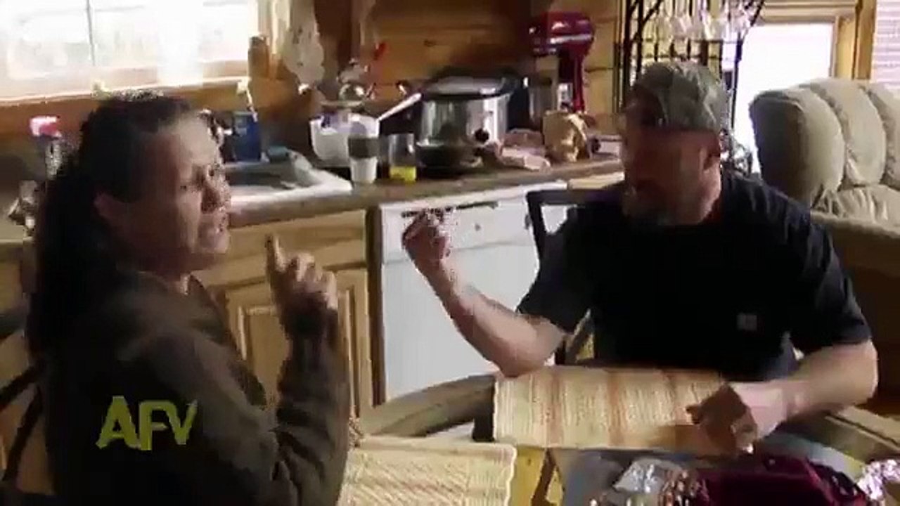 Böyle Kadın Düşman Başına