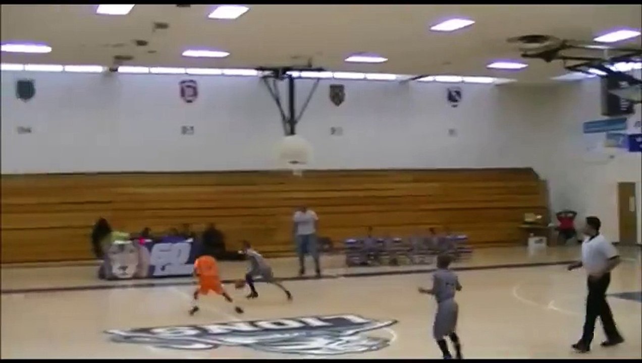 Buzzer beater από τον 8χρονο Πέτγουεϊ