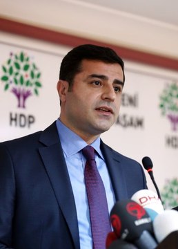 Demirtaş: TSK AKP Saflarında Seçim Kampanyasına Dahil Oldu