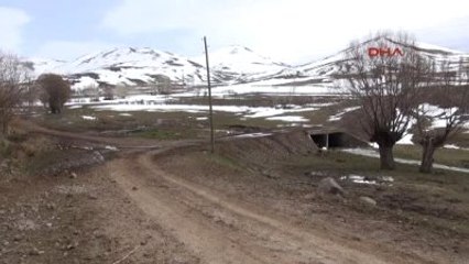 Sivas - Yolu Yapılmayan Köylüler Sandığa Gitmeyecek