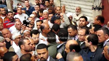 مشادات بين وزير التموين والمواطنين أثناء جولته بـ "البحيرة"