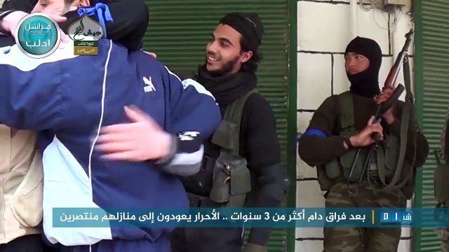 İdlib Fethi Sonrası Halk Mücahidlerle Kucaklaştı