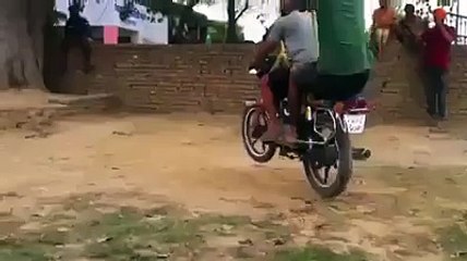 Funy bike stunt