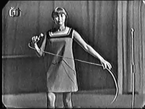 MIREILLE MATHIEU - C'est Ton Nom (NB) 60'S