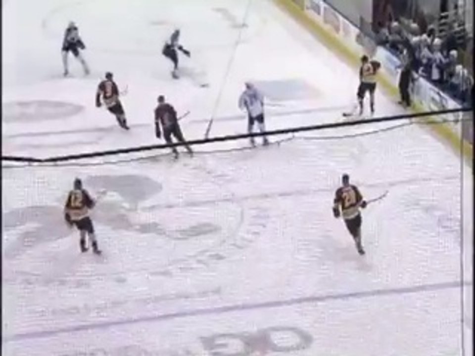 Hockey sur glace - L'exceptionnelle "reprise de...