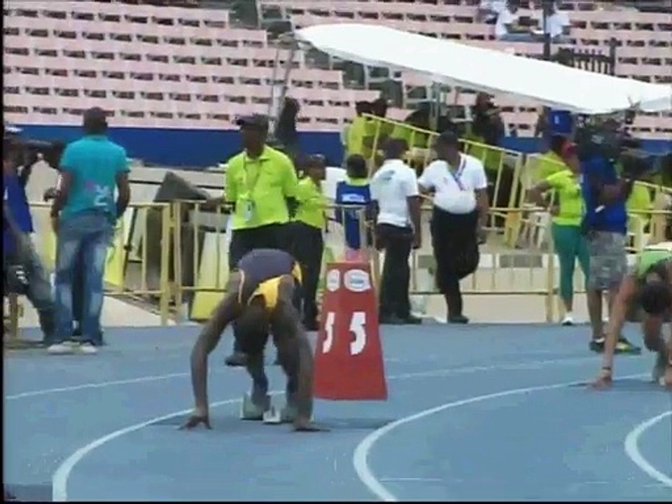 Anthony Carpenter (Calabar) Winning His Class Two 400m Semi-Final (49.31 secs) - Champs 2015