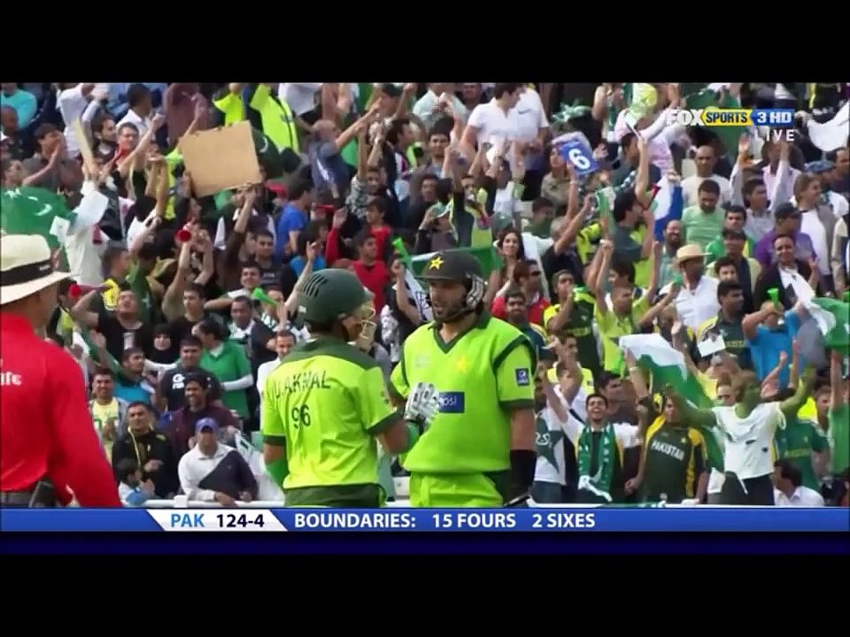 SHAHID AFRIDI presents - How to hit the World's Fastest Bowler out of the Ground