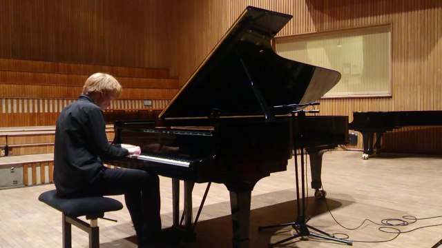 Piotr Kozłowski Chopin Scherzo No.1 in B Minor op. 20
