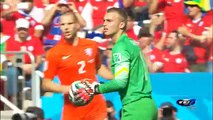 Holanda gana, convence y podría no enfrentar a Brasil en segunda ronda