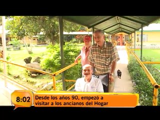Guapileño dedica su tiempo a pasear ancianos