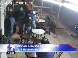 Con armas y golpes, asaltantes se llevan jugoso botín de cafetería de San José