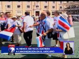 Costarricenses llegan al Vaticano y llenan de color la Plaza de San Pedro