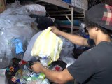 Una familia convirtió en adornos navideños lo que para muchos es basura