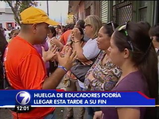 Educadores y estudiantes enfrían la huelga regresando a las aulas