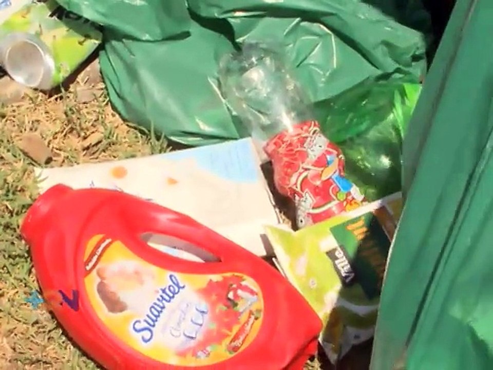 Buenas Acciones: Doña Daisy transforma la basura en sonrisas para el prójimo