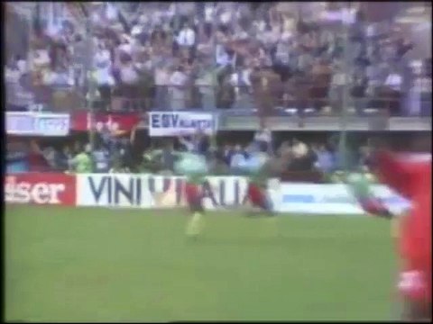 Asamoah Gyan de Ghana a la altura de la leyenda François Omam-Biyik