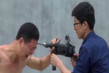 İnanılmaz Ama Gerçek! Çinli Adam Maktapla Kafasını Deldi